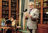 Василий Минченко выступает на презентации 20-го номера альманаха «Христианос»